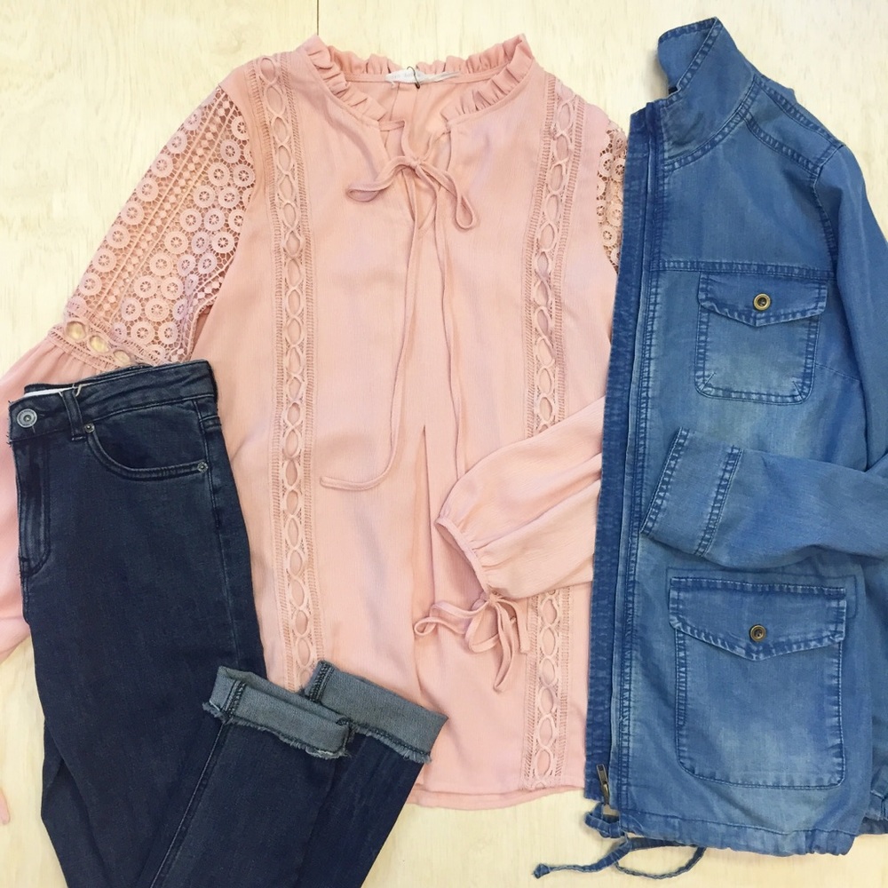 Blu Pepper Lace Boho-Chic Top